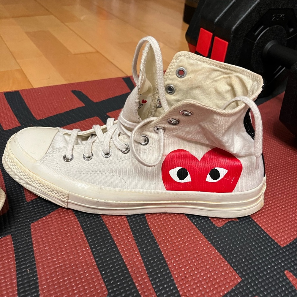 Used commes des garcons play white converse
